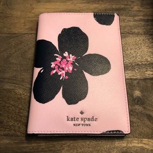 Kate Spade ♠️ Passport Holder
